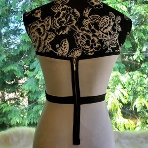 Forever XI, Dress